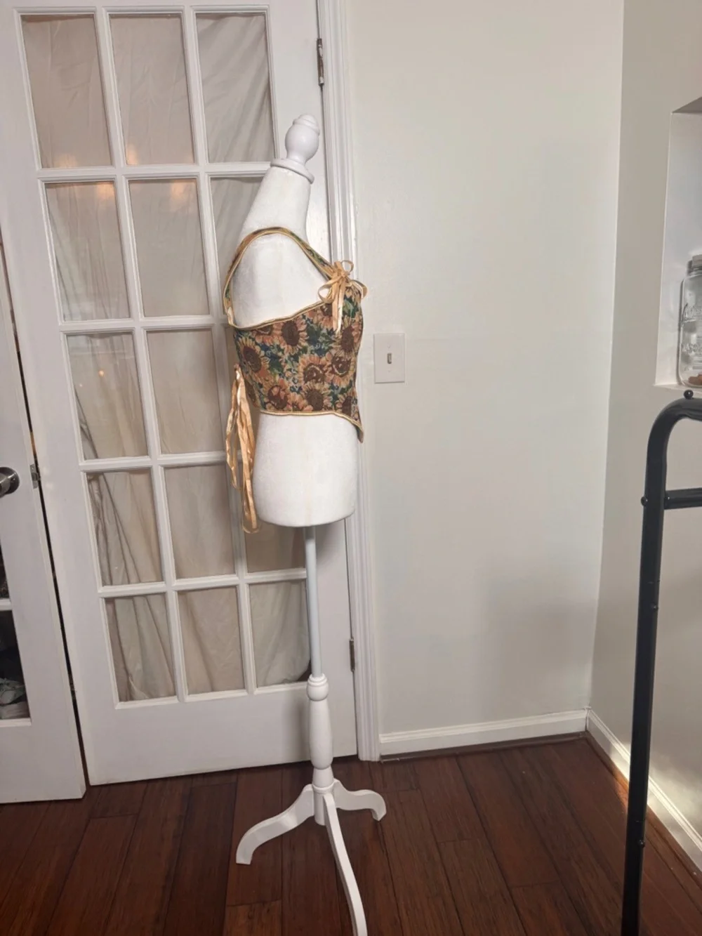 Sunflower Jacquard Corset Top with Ribbon Straps - Picture 6 of 11